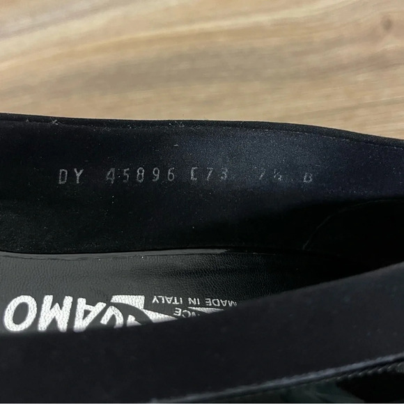 Salvador Ferragamo Patent Leather Heel Size 7.5 B - Picture 11 of 14